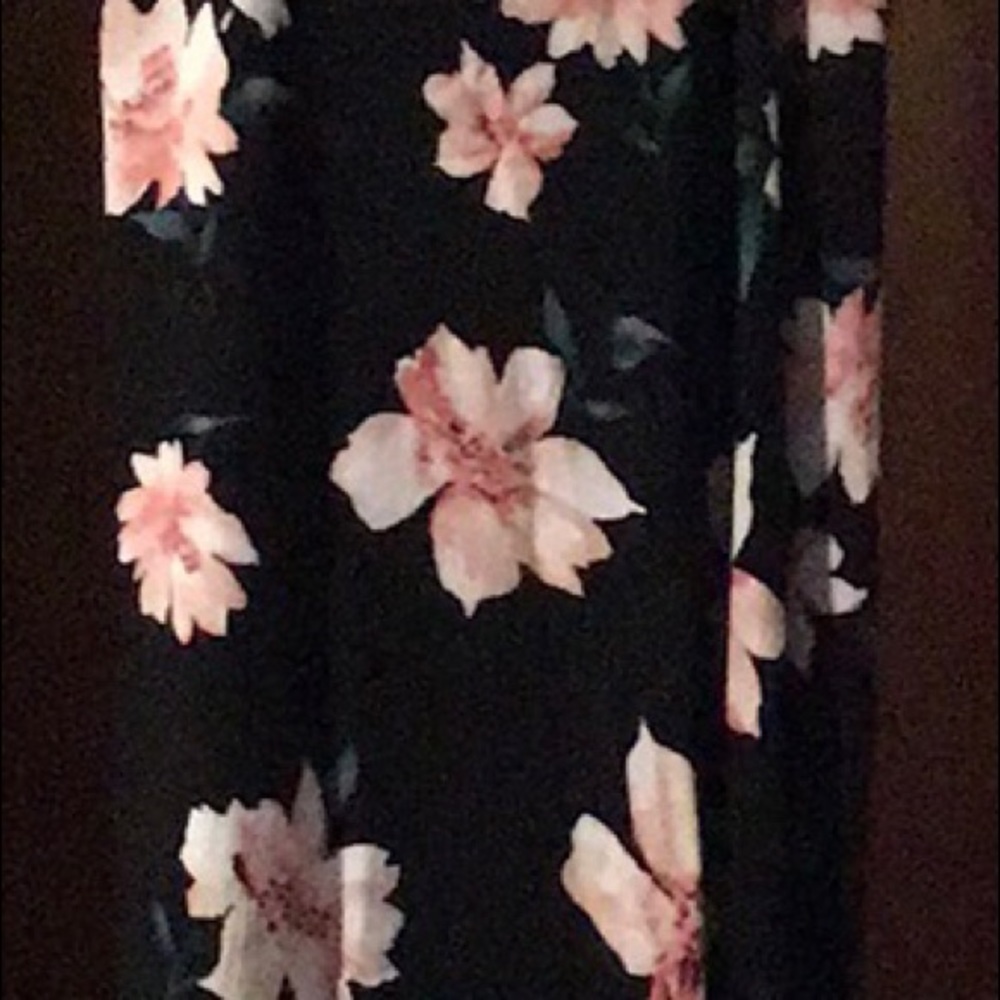 Bobbie Rocco, size M, long maxi skirt w; high slit
